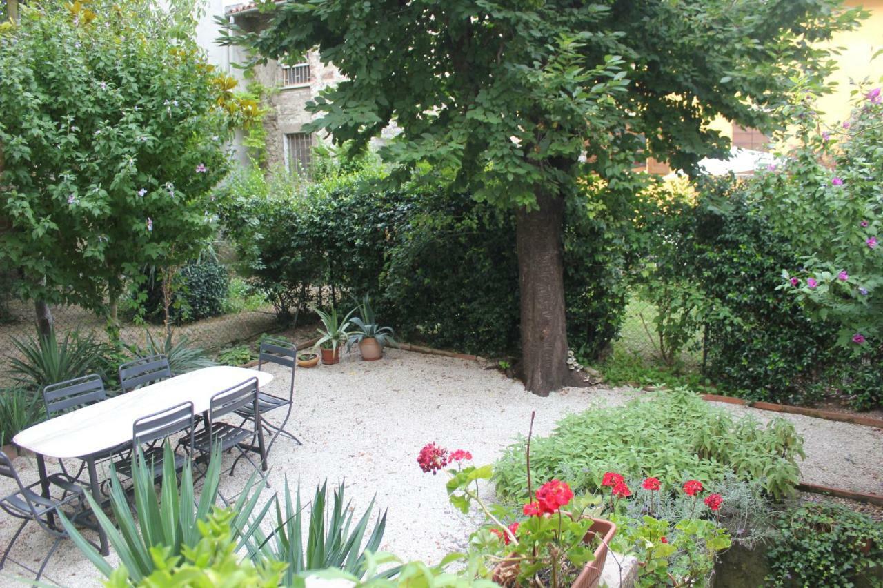 Residence Via Benamati Cagli Exteriér fotografie
